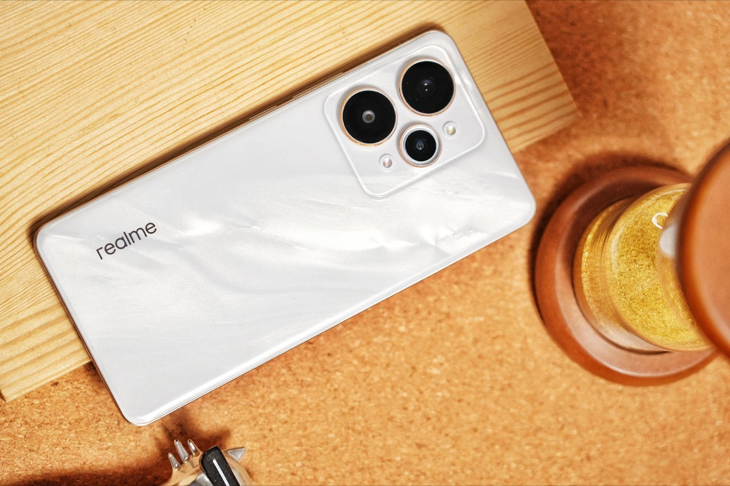 realme-15-sereis-ra-mat-16-09-2025-2-jpg Thông số cấu hình Realme 15 Pro